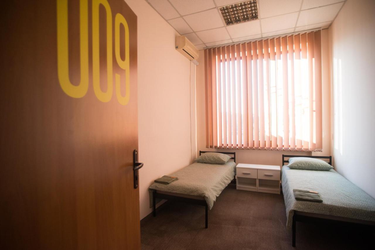 Si-Yo Hostel Uzjhorod Exteriör bild