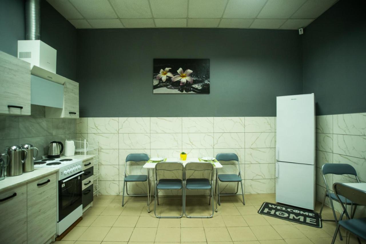 Si-Yo Hostel Uzjhorod Exteriör bild