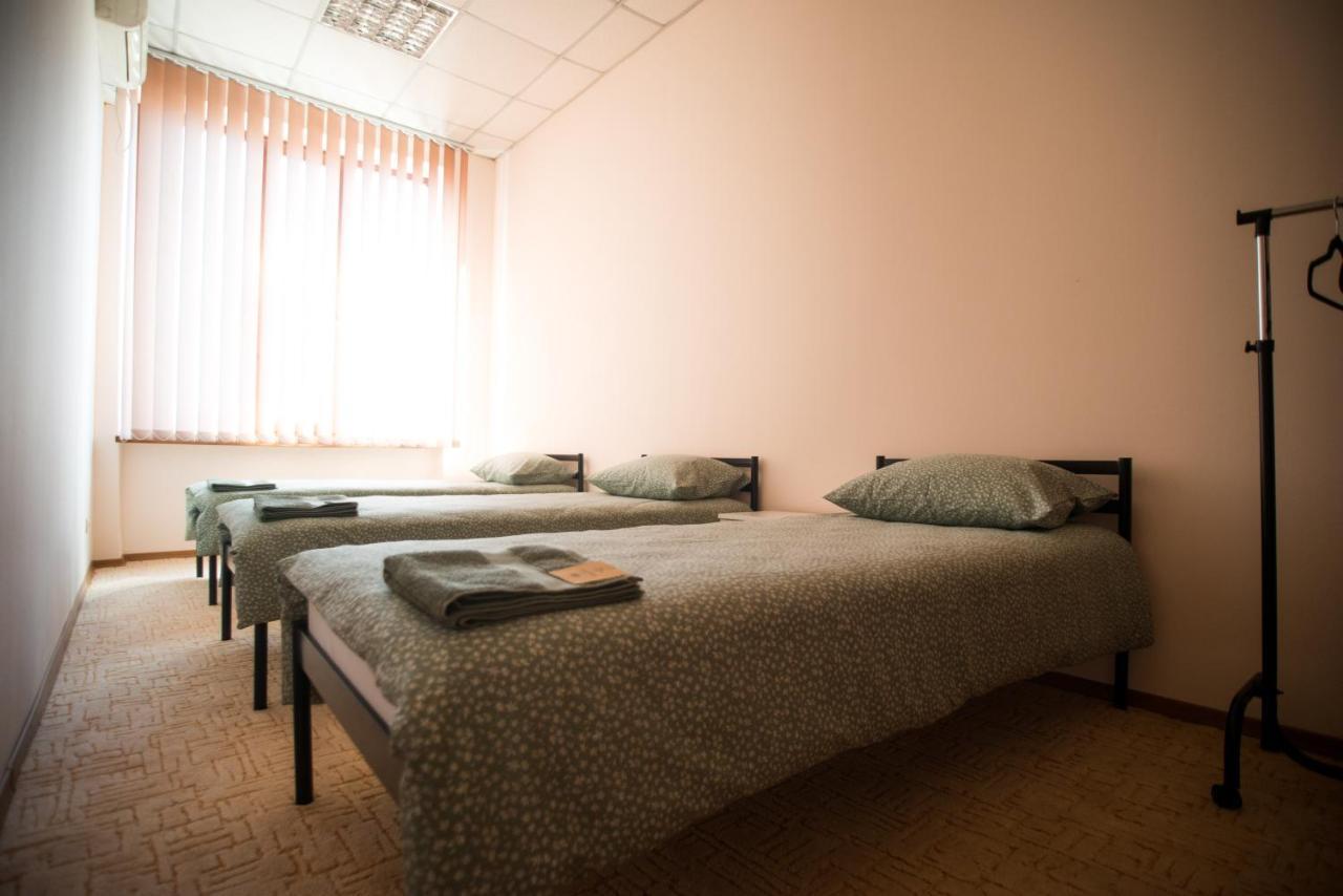 Si-Yo Hostel Uzjhorod Exteriör bild