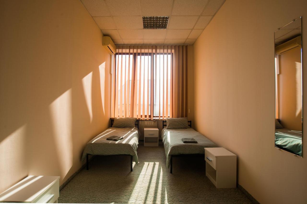 Si-Yo Hostel Uzjhorod Exteriör bild